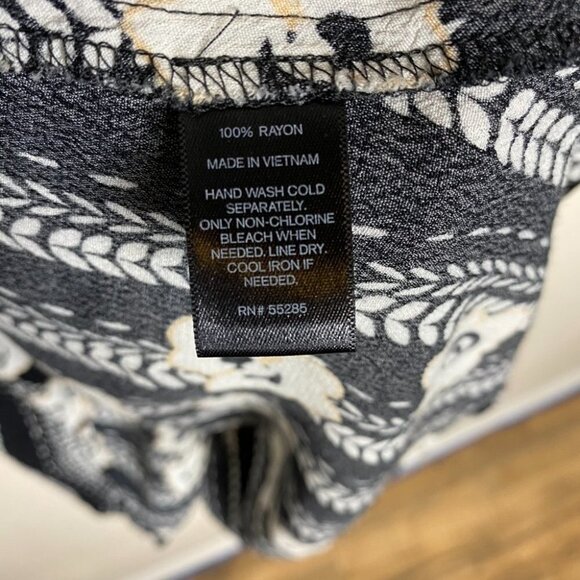 Women EXPRESS Black White Striped Dress Size XS - Picture 6 of 6